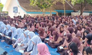 11bdb7b9aa614cf7b6a1b9bf3d16adc2